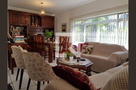 Casa à venda com 3 quartos, 180m² em Vila Tiradentes, São Paulo