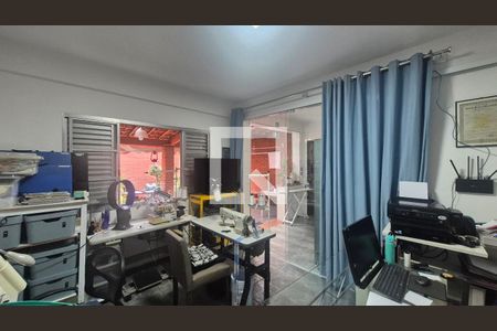 Casa à venda com 119m², 3 quartos e 3 vagas