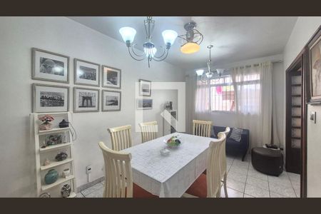 Casa à venda com 119m², 3 quartos e 3 vagas