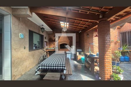 Casa à venda com 119m², 3 quartos e 3 vagas