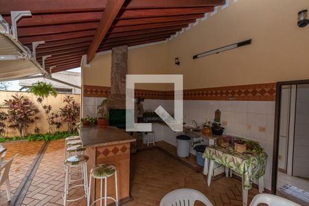 Casa de condomínio à venda com 450m², 4 quartos e 4 vagasÁrea gourmet