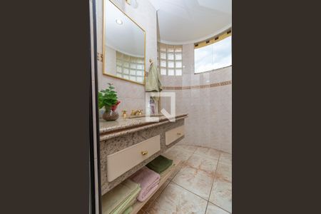 Casa de condomínio à venda com 450m², 4 quartos e 4 vagasBanheiro da Suíte 4