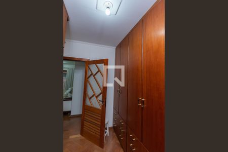 Casa de condomínio à venda com 450m², 4 quartos e 4 vagasCloset da suíte 1
