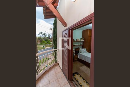 Casa de condomínio à venda com 450m², 4 quartos e 4 vagasVaranda Suite 2