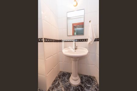 Casa de condomínio à venda com 450m², 4 quartos e 4 vagasLavabo Sala de TV