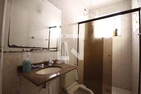 Casa à venda com 90m², 3 quartos e 2 vagasBanheiro