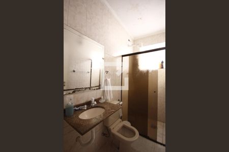 Casa à venda com 90m², 3 quartos e 2 vagasBanheiro