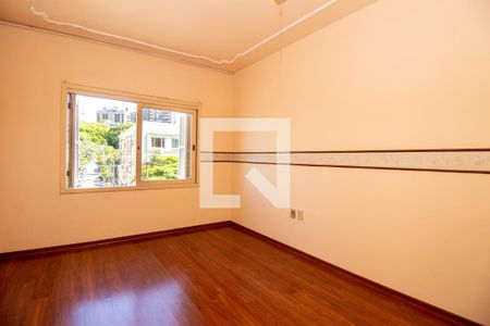 Quarto 1 de apartamento para alugar com 2 quartos, 70m² em Floresta, Porto Alegre