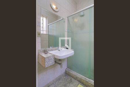 Casa à venda com 260m², 3 quartos e 1 vagaBanheiro 1