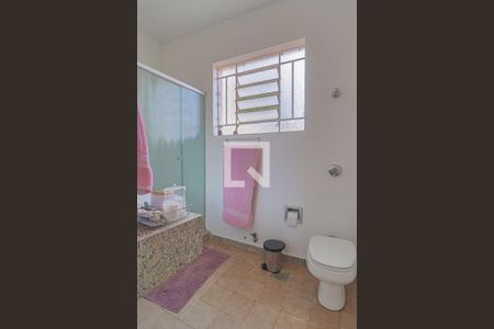 Casa à venda com 260m², 3 quartos e 1 vagaBanheiro 2