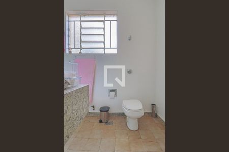 Casa à venda com 260m², 3 quartos e 1 vagaBanheiro 2