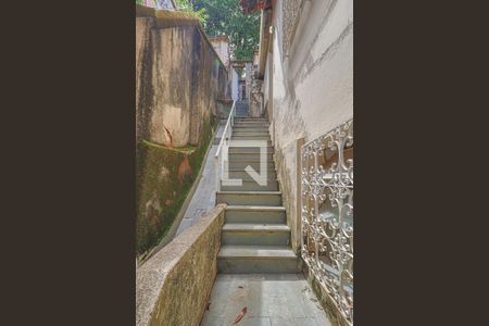 Casa à venda com 260m², 3 quartos e 1 vagaAcesso Casa dos Fundos