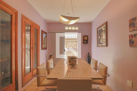 Casa à venda com 260m², 3 quartos e 1 vagaSala de Jantar 