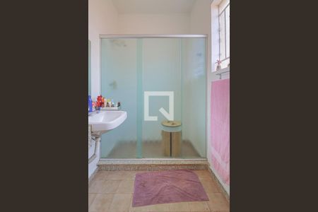 Casa à venda com 260m², 3 quartos e 1 vagaBanheiro 2