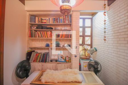 Casa à venda com 380m², 3 quartos e 2 vagasEscritório