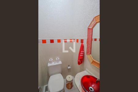 Casa à venda com 380m², 3 quartos e 2 vagasLavabo