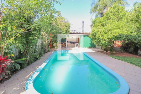 Casa à venda com 380m², 3 quartos e 2 vagasPiscina