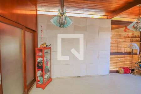 Casa à venda com 380m², 3 quartos e 2 vagasSala