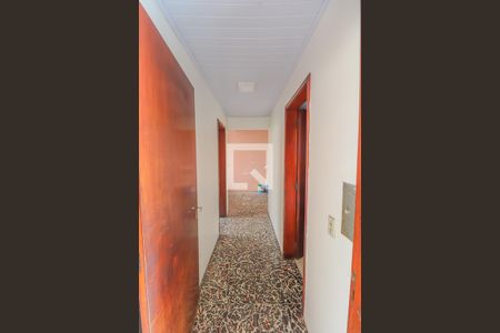 Casa à venda com 380m², 3 quartos e 2 vagasCorredor