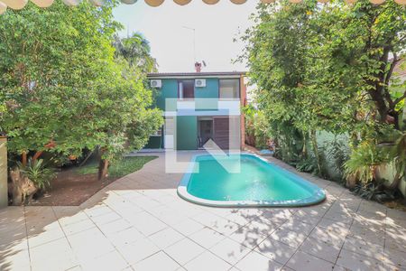 Casa à venda com 380m², 3 quartos e 2 vagasPiscina