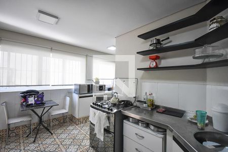 Casa para alugar com 750m², 4 quartos e 5 vagas Casa para alugar com 750m², 4 quartos e 5 vagasCozinha