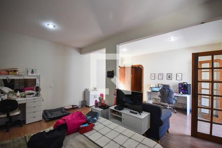 Casa para alugar com 750m², 4 quartos e 5 vagas Casa para alugar com 750m², 4 quartos e 5 vagasSuíte 3