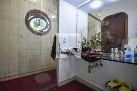 Casa para alugar com 750m², 4 quartos e 5 vagas Casa para alugar com 750m², 4 quartos e 5 vagasBanheiro suíte 2