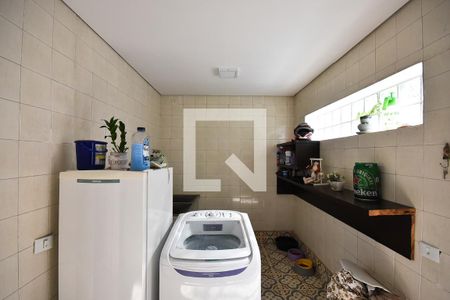 Casa para alugar com 750m², 4 quartos e 5 vagas Casa para alugar com 750m², 4 quartos e 5 vagasÁrea de serviço