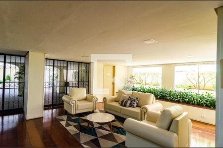 Apartamento à venda com 57m², 2 quartos e 1 vaga Apartamento à venda com 57m², 2 quartos e 1 vagaHall de Entrada