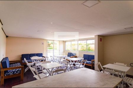 Apartamento à venda com 57m², 2 quartos e 1 vaga Apartamento à venda com 57m², 2 quartos e 1 vagaSalão de Festas