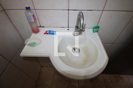 Casa à venda com 300m², 2 quartos e 2 vagasEdícula - Banheiro