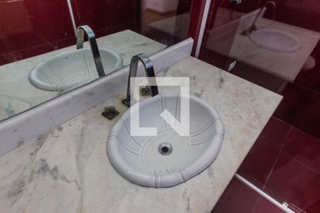 Apartamento à venda com 670m², 6 quartos e 6 vagas Apartamento à venda com 670m², 6 quartos e 6 vagasBanheiro da Suíte 2