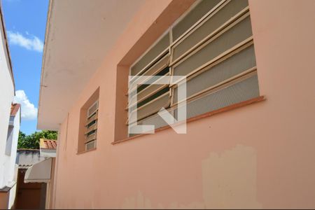 Casa à venda com 220m², 3 quartos e 3 vagasjanelas