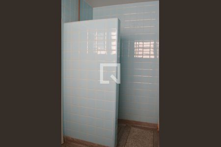 Casa à venda com 220m², 3 quartos e 3 vagasBanheiro suite