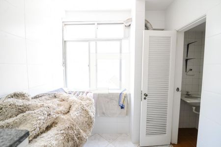 Apartamento à venda com 88m², 2 quartos e 1 vagaÁrea de Serviço