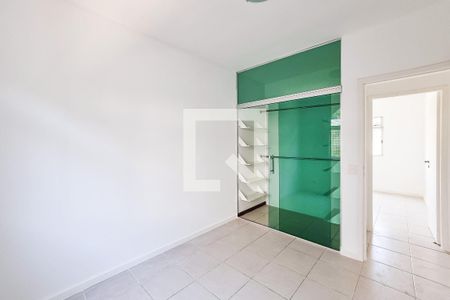 Apartamento à venda com 156m², 3 quartos e 2 vagasSuíte
