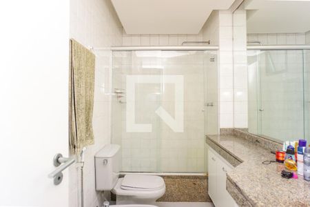 Apartamento à venda com 107m², 2 quartos e 1 vagaBanheiro da Suíte