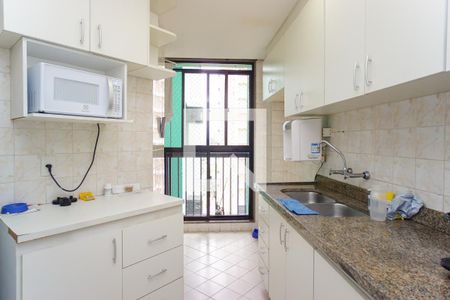 Apartamento à venda com 107m², 2 quartos e 1 vagaCozinha e Área de Serviço