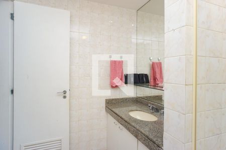 Apartamento à venda com 107m², 2 quartos e 1 vagaBanheiro Social