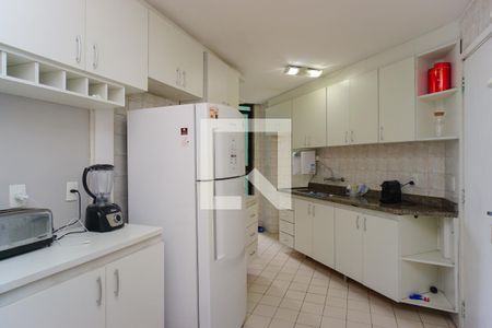 Apartamento à venda com 107m², 2 quartos e 1 vagaCozinha e Área de Serviço