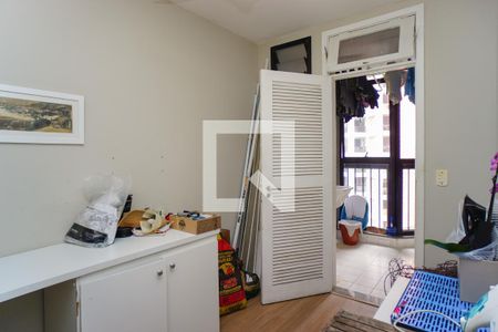 Apartamento à venda com 107m², 2 quartos e 1 vagaQuarto de Serviço
