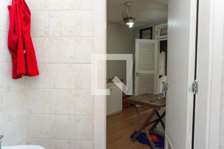 Apartamento à venda com 107m², 2 quartos e 1 vagaBanheiro de Serviço