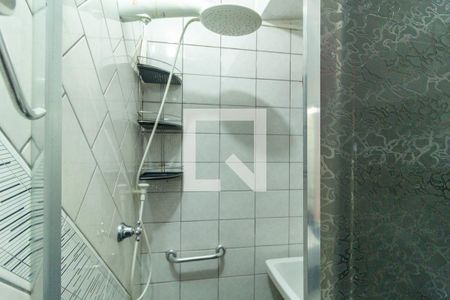 Banheiro de apartamento para alugar com 1 quarto, 30m² em Liberdade, São Paulo