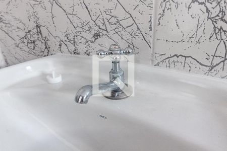 Casa para alugar com 50m², 2 quartos e sem vagaBanheiro - torneira