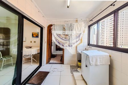 Apartamento para alugar com 179m², 4 quartos e 2 vagasÁrea de Serviço