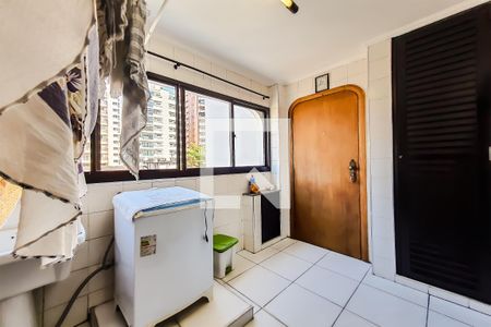 Apartamento para alugar com 179m², 4 quartos e 2 vagasÁrea de Serviço