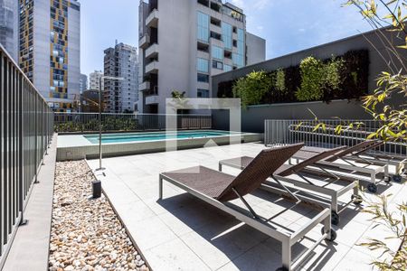 Studio para alugar com 25m², 1 quarto e sem vagaPiscina