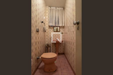 Casa à venda com 280m², 3 quartos e 2 vagasLavabo