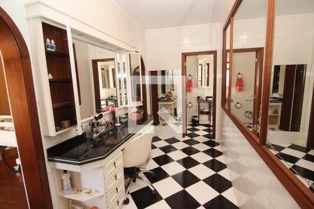 Casa à venda com 900m², 6 quartos e 5 vagas Casa à venda com 900m², 6 quartos e 5 vagasBanheiro da Suíte master