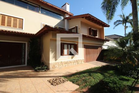 Casa à venda com 900m², 6 quartos e 5 vagas Casa à venda com 900m², 6 quartos e 5 vagasJardim
